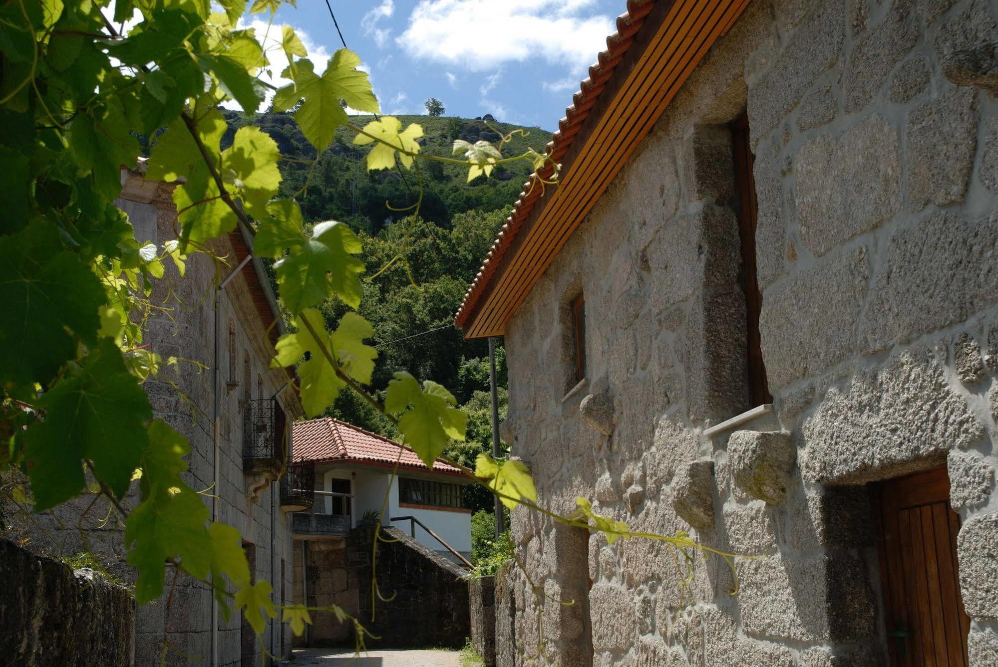 Gasthaus Aldeia Turistica De Louredo Vieira do Minho Exterior foto