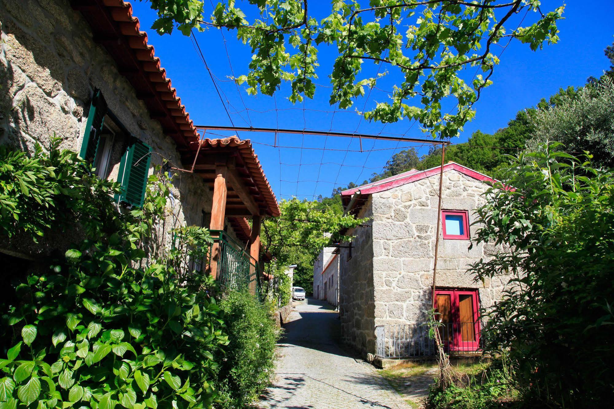 Gasthaus Aldeia Turistica De Louredo Vieira do Minho Exterior foto